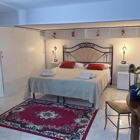 Beb Boreale Hotel Napoli Ngoại thất bức ảnh